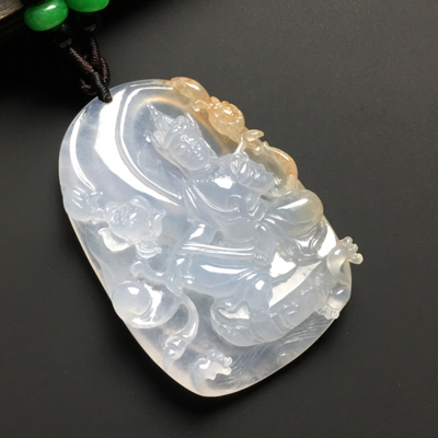 冰種飄黃翡蓮花觀音掛件 溫潤靈韻，禪意盎然